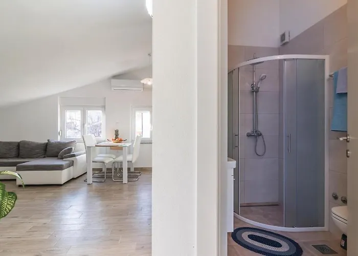 1 Bedroom Awesome In アパート