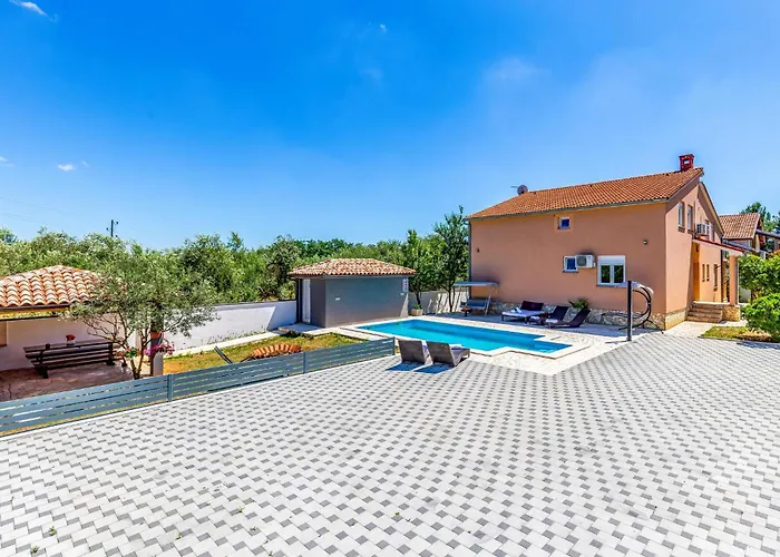 1 Bedroom Awesome In プーラ