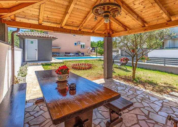 アパート 1 Bedroom Awesome In *