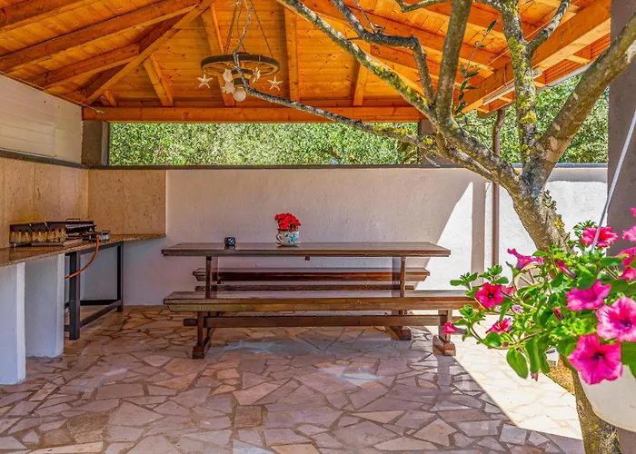 1 Bedroom Awesome In プーラ